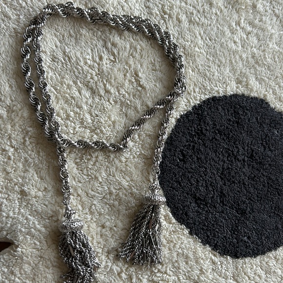 Vintage 1960s Monet Damita Necklace Lariat Rope Chain Tassel Silver Plated - Picture 6 of 11